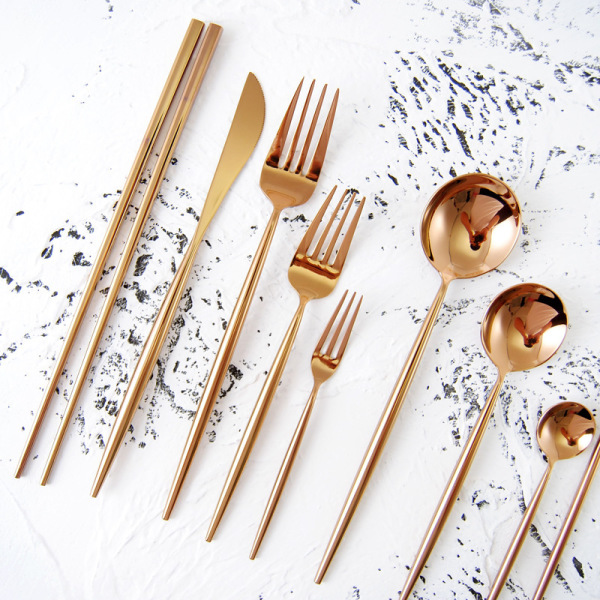 Electroplated rose gold cutlery and chopsticks 41